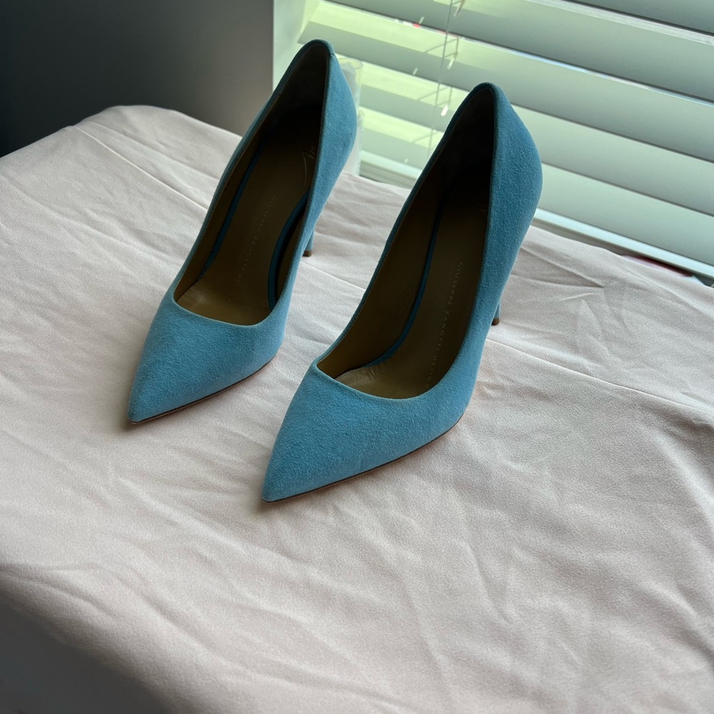 Guiseppe Zanotti blue suede heels